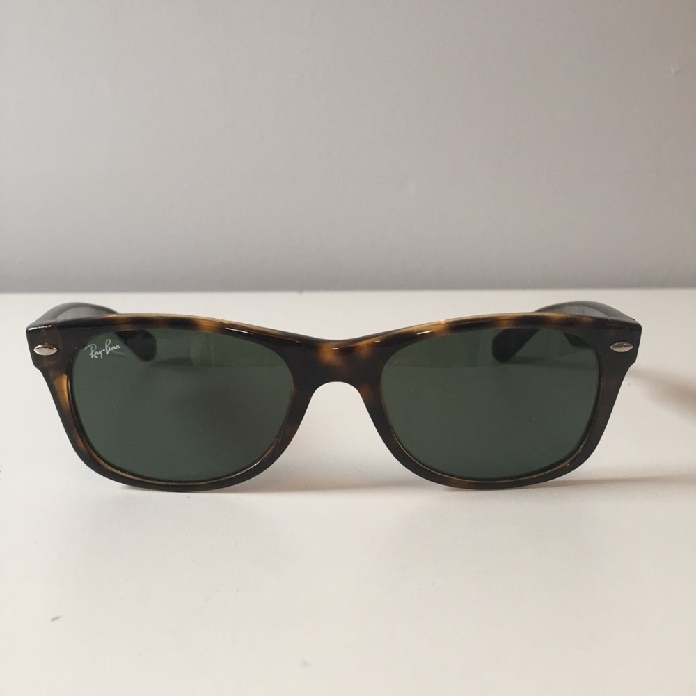 Ray Ban Wayfarer sunglasses